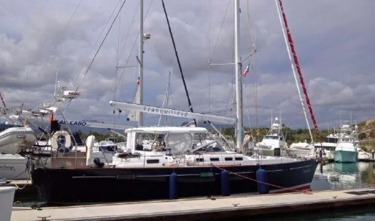 57 Beneteau At the slip
