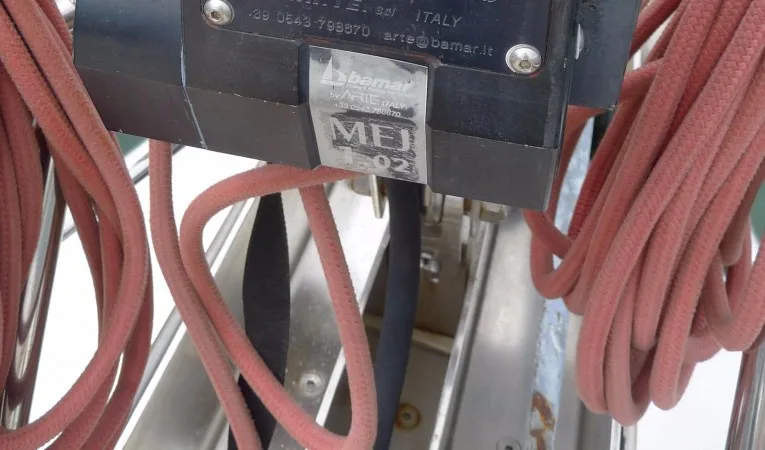 57 Beneteau Electric roller furling 2