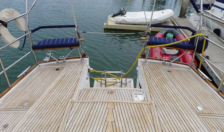 57 Beneteau Aft deck