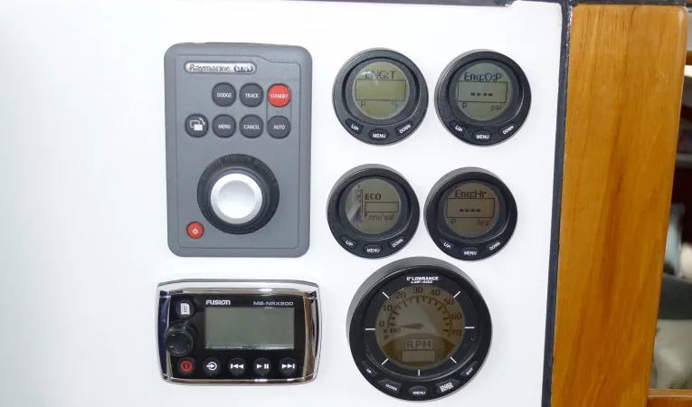57 Beneteau Autopilot