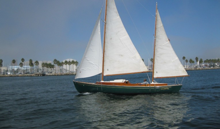 28 Herreshoff Port View Under Sail
