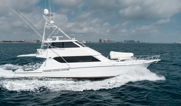 70 Hatteras 