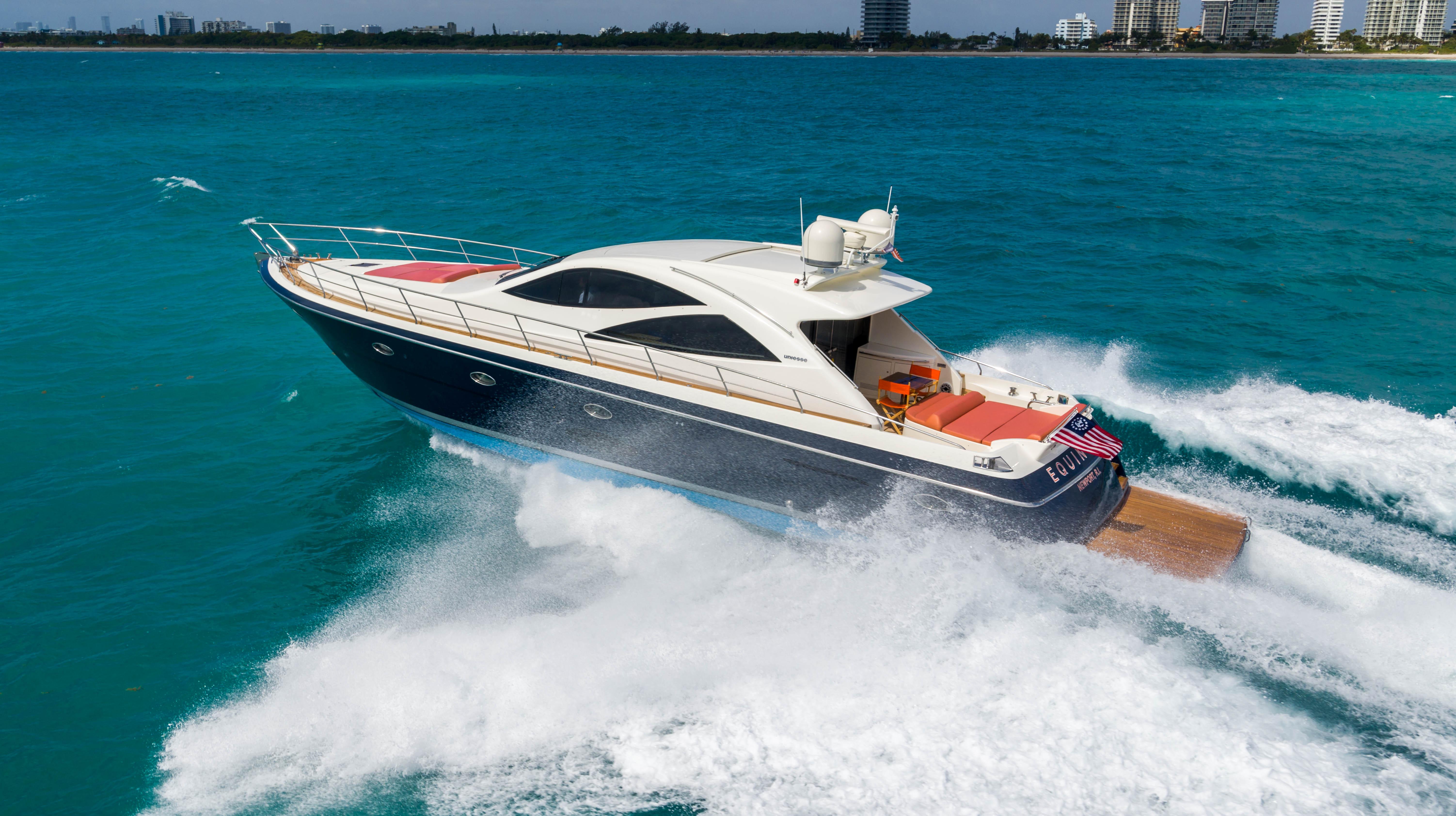 65 Uniesse 2009 Equinox Aventura, Florida