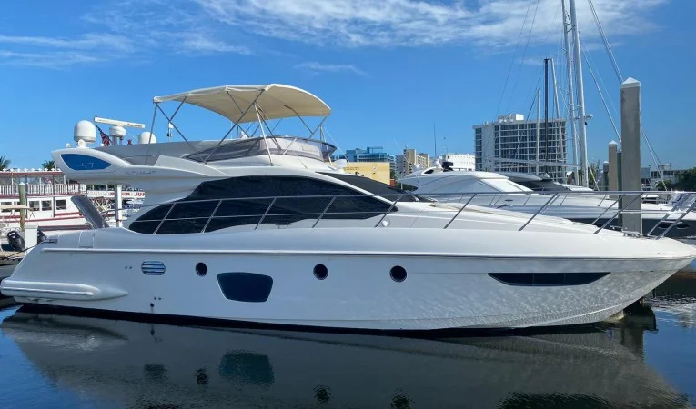 47 Azimut 