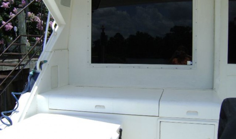 43 Bertram Port Cockpit