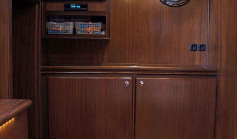 50 Diesel Duck Salon