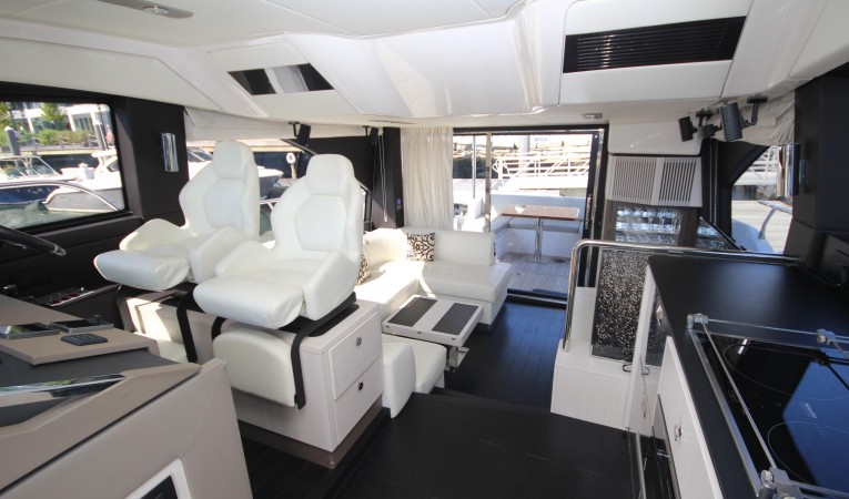 50 Azimut Salon 6