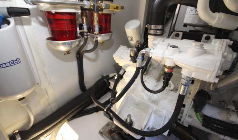 50 Azimut Engineroom 3