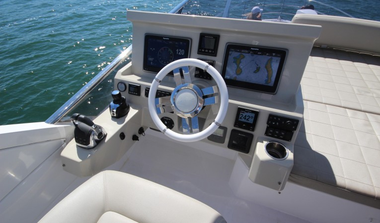 50 Azimut Bridge 2