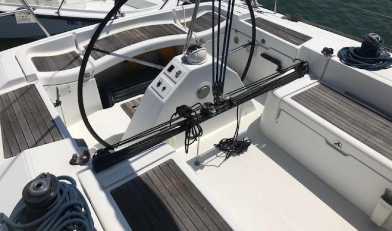44 Beneteau 
