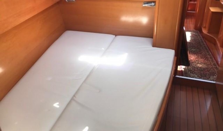 44 Beneteau 