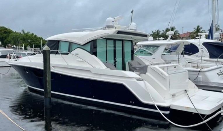 44 Tiara Yachts 