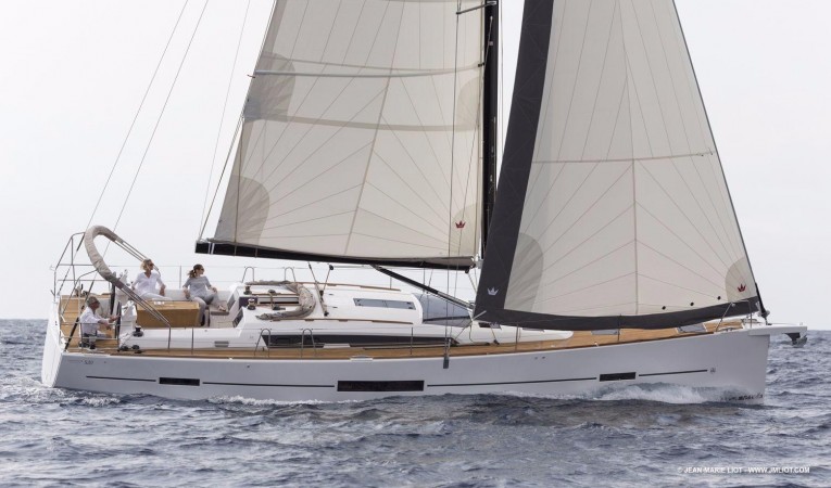 52 Dufour 