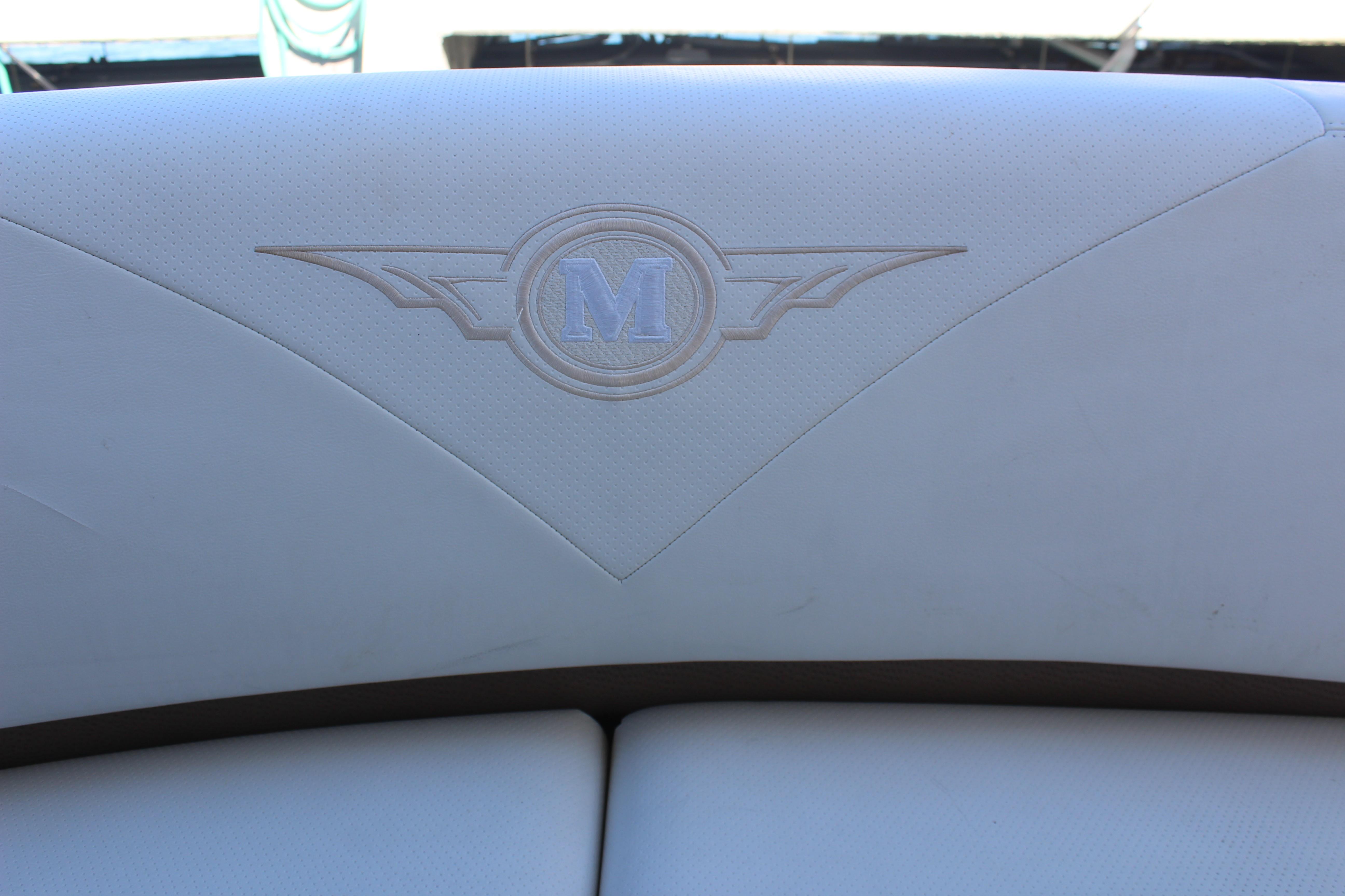 40 Marquis Stern Seating