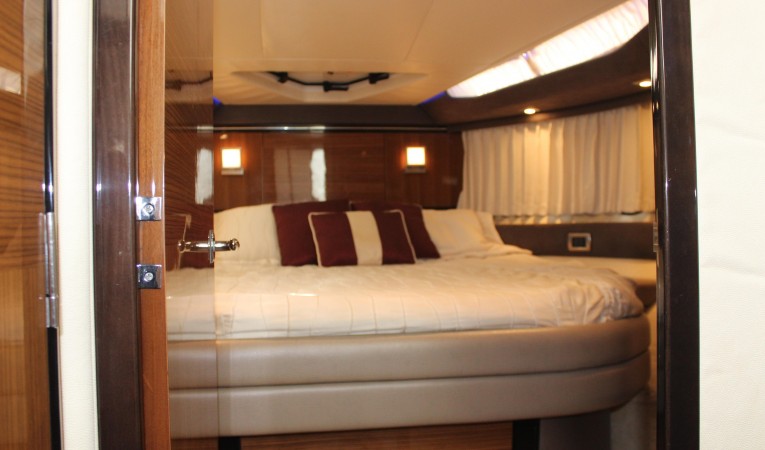 40 Marquis Master Stateroom
