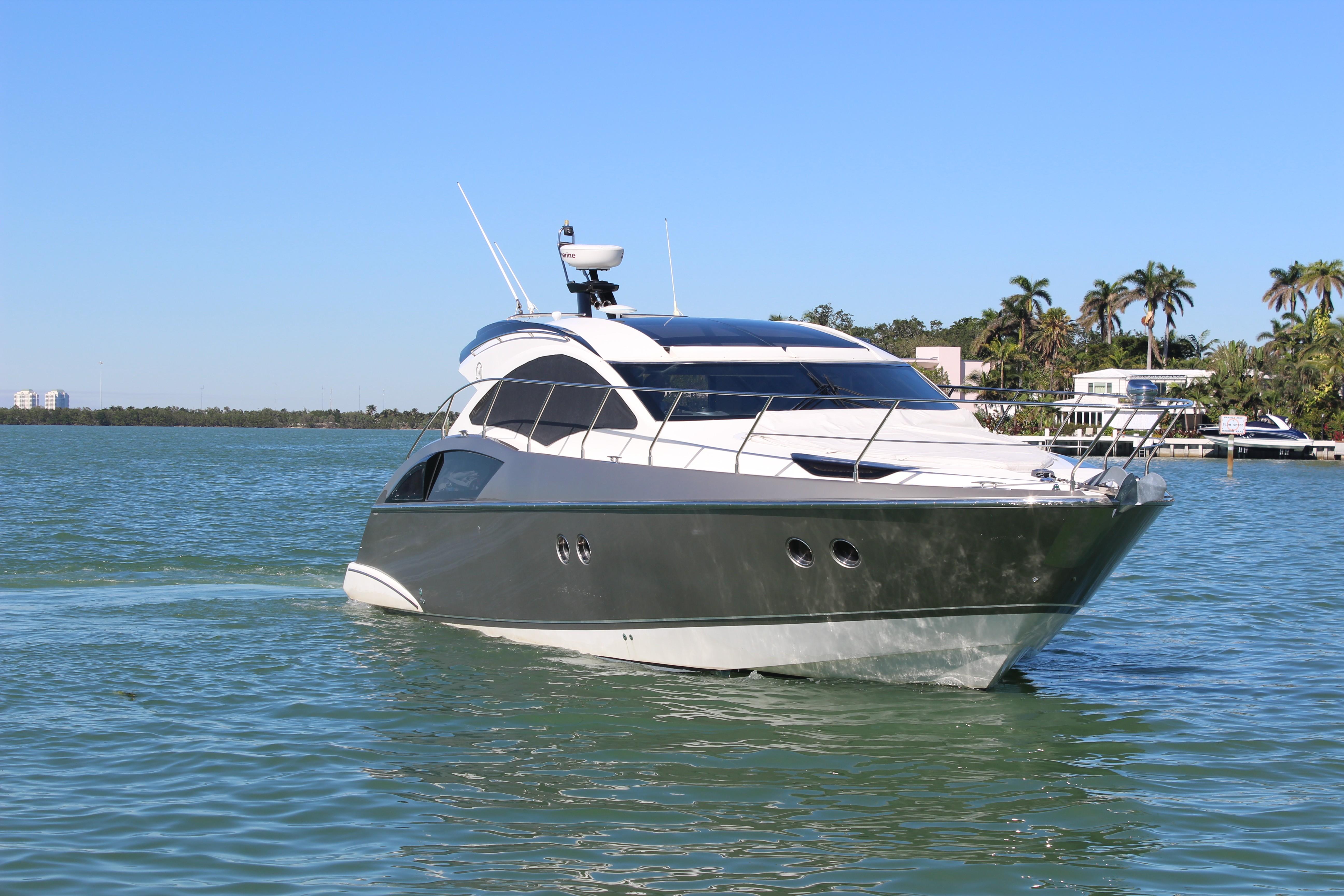 40 Marquis Starboard Profile