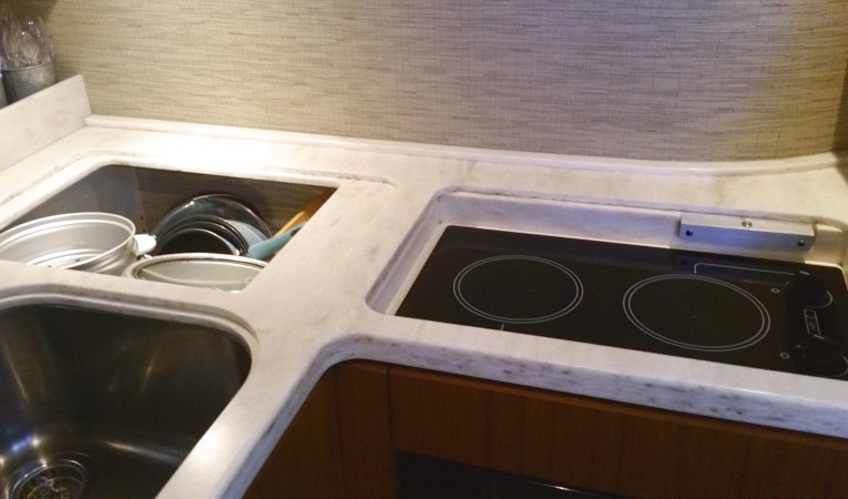 39 Tiara Stove and Storage