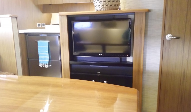 39 Tiara Entertainment Center