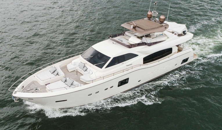 84 Ferretti Yachts 