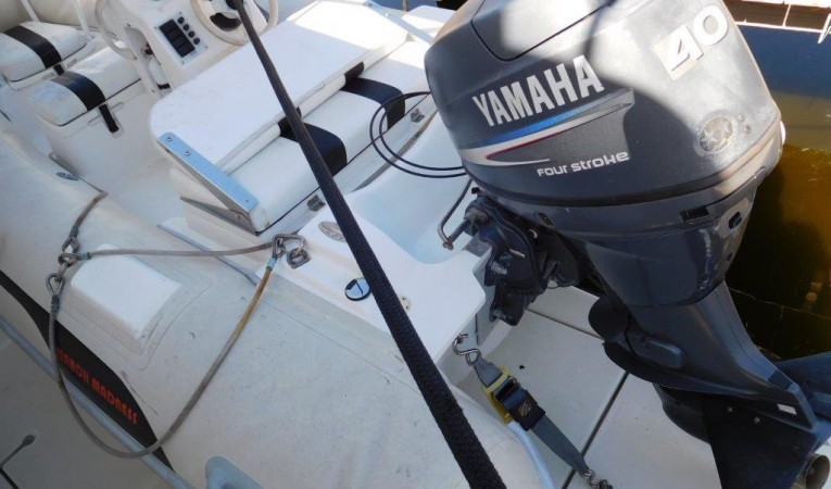 63 Ferretti Yachts Tender Outboard