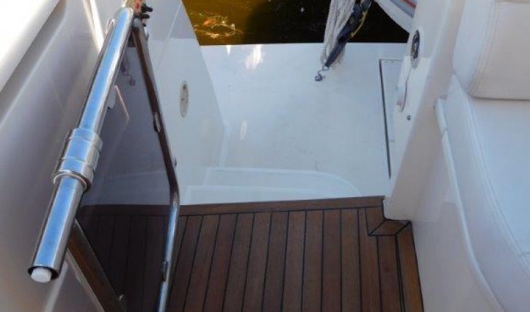 63 Ferretti Yachts Transom Gate