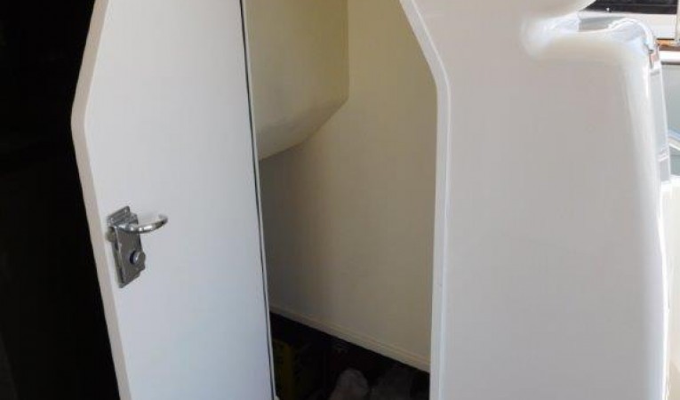 63 Ferretti Yachts Access to Crew Area