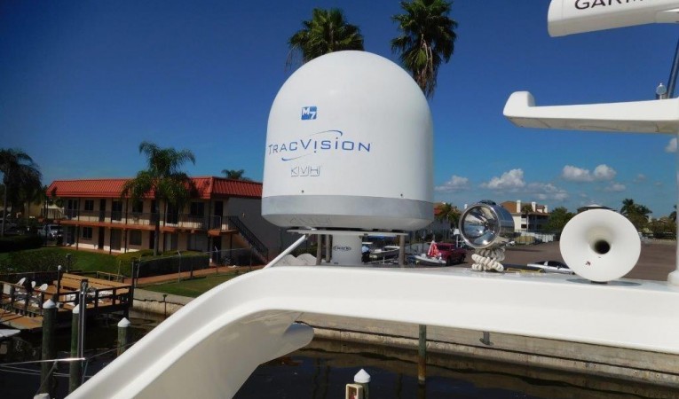 63 Ferretti Yachts Radar Arch - TracVision