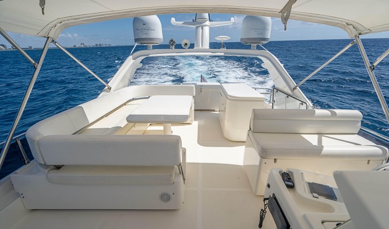 63 Ferretti Yachts 