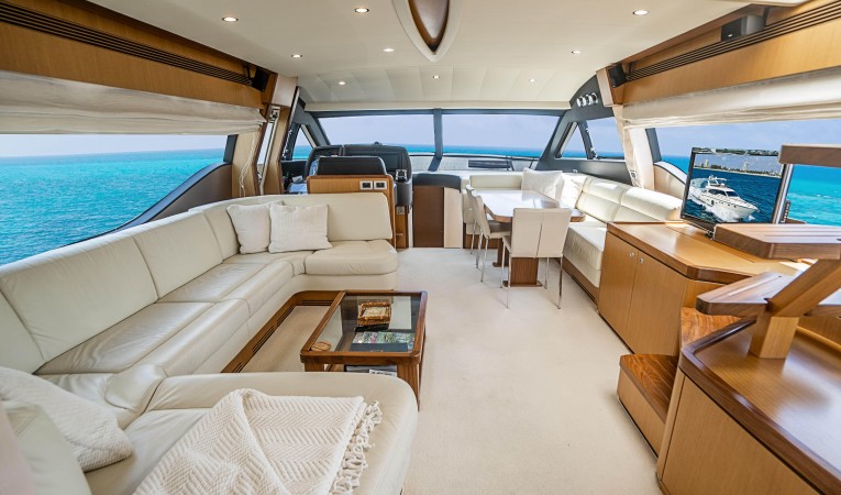 63 Ferretti Yachts 