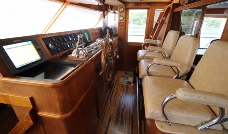 66 Pacemaker Pilothouse Helm