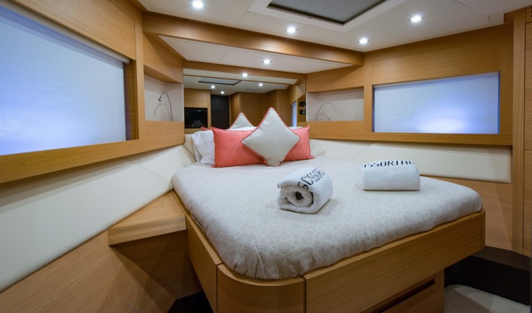 64 Pershing Forward Stateroom