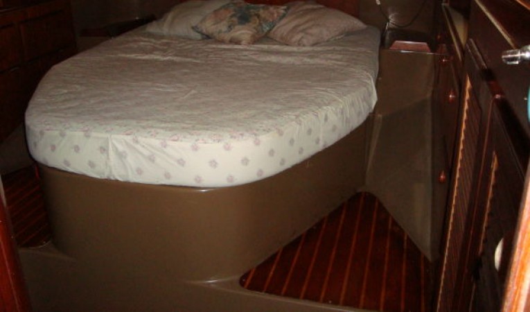 42 Pearson Aft Stateroom