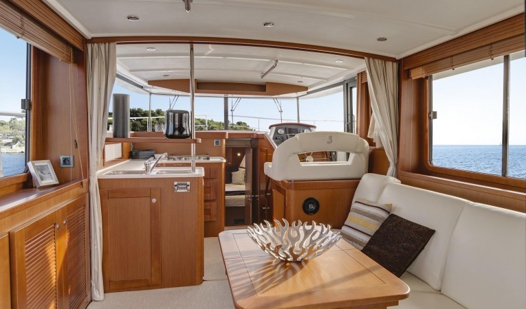 44 Beneteau 