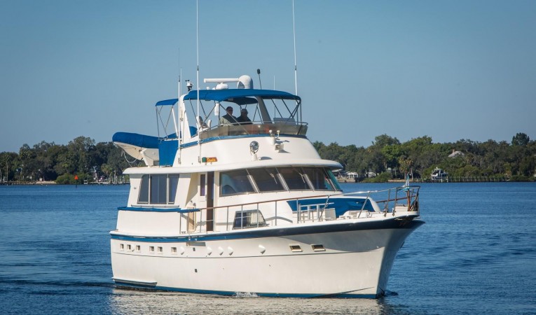 53 Hatteras 