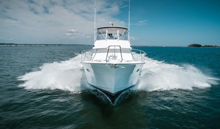 52 Hatteras Bow