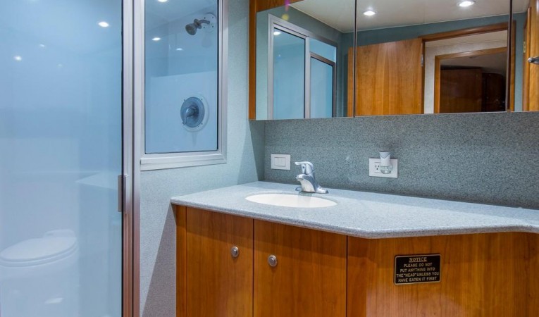 54 Sculley Guest Head