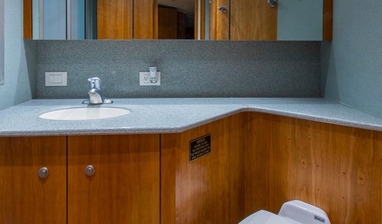 54 Sculley Guest Head