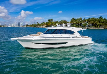 39' Riviera 2019