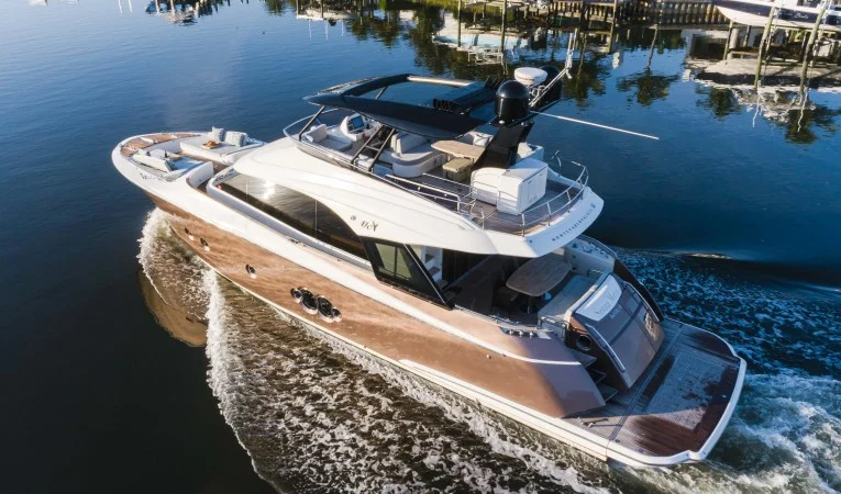 65 Monte Carlo Yachts 