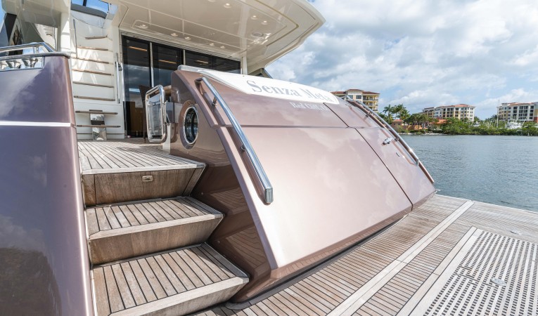 65 Monte Carlo Yachts 