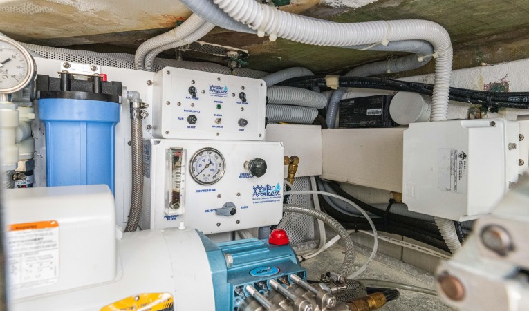 65 Monte Carlo Yachts 