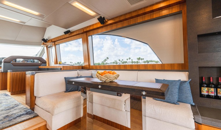 65 Monte Carlo Yachts 