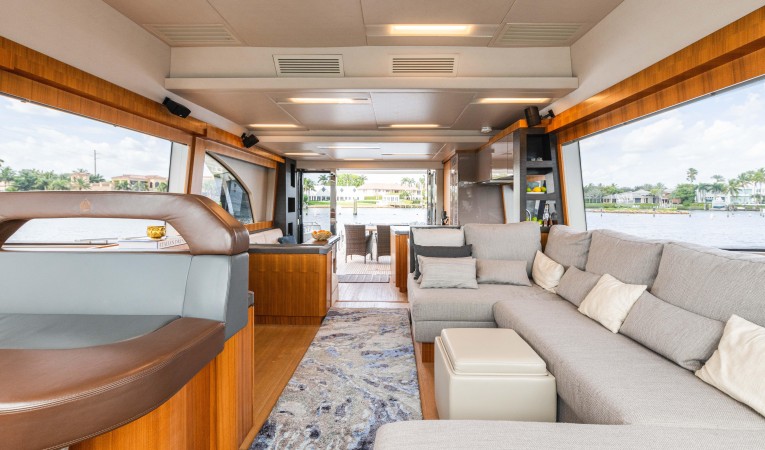 65 Monte Carlo Yachts 