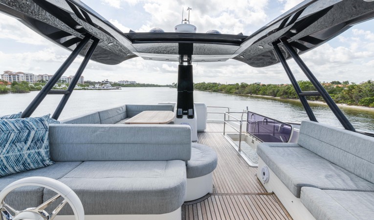 65 Monte Carlo Yachts 