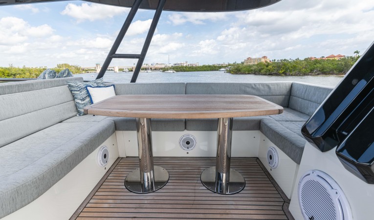 65 Monte Carlo Yachts 