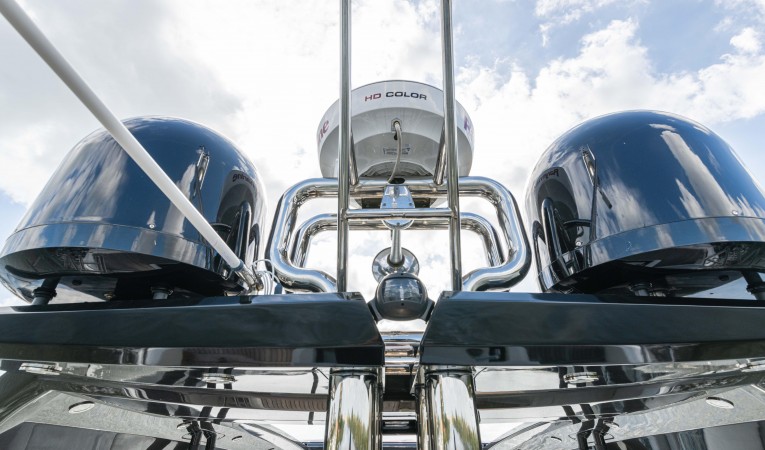 65 Monte Carlo Yachts 