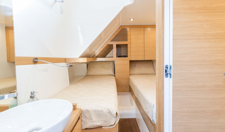 65 Monte Carlo Yachts 