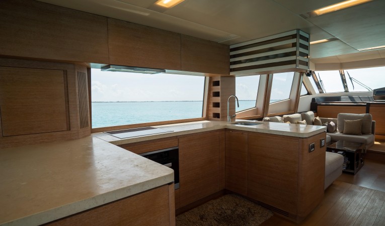 76 Monte Carlo Yachts 