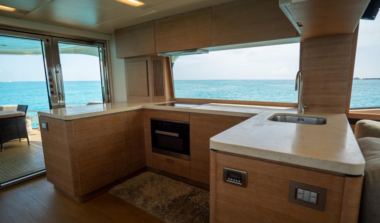 76 Monte Carlo Yachts 