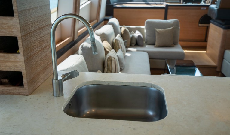 76 Monte Carlo Yachts 